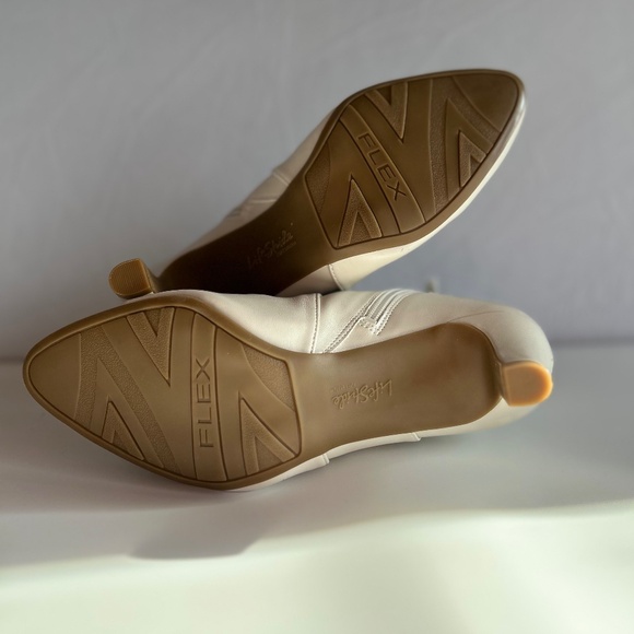 Life Stride Guild 2 Ankle Boots Women's Size 10W in Cream - Picture 9 of 12